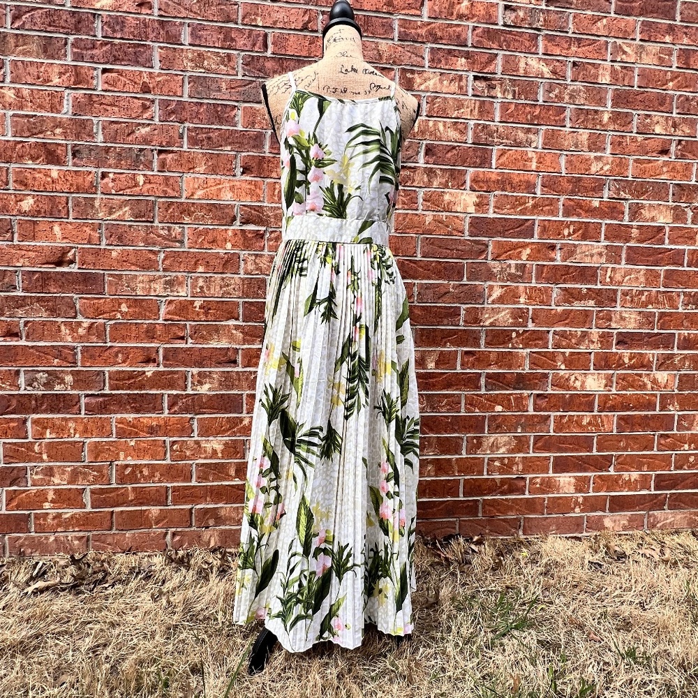Mlle Gabrielle Maxi Dress Pleated Green Pink Tropical Print
